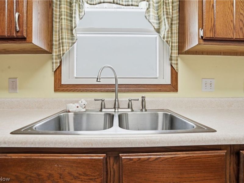 320 Musser Drive, Hopewell, OH 43746 Photo 12