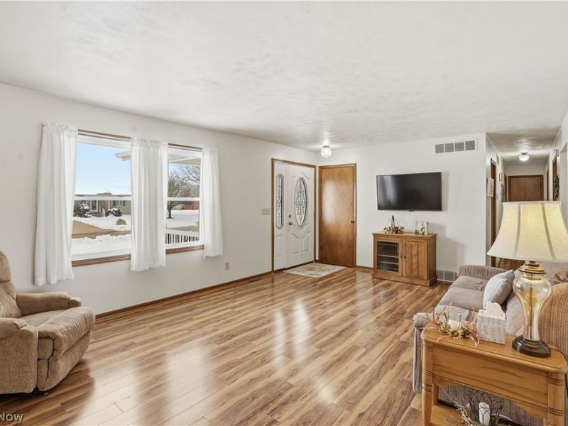 320 Musser Drive, Hopewell, OH 43746 Photo 7