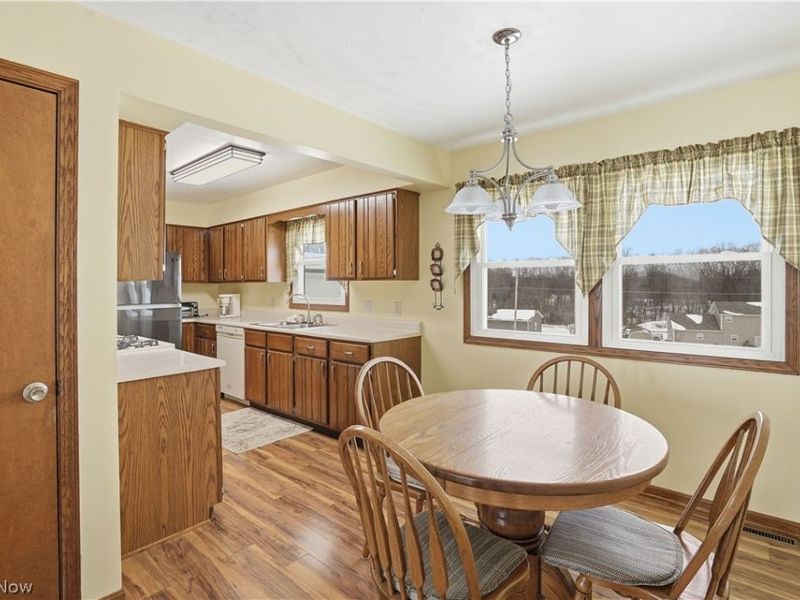 320 Musser Drive, Hopewell, OH 43746 Photo 9