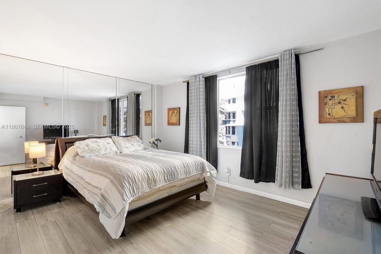 9195 Collins Ave, Unit 309, Surfside, FL 33154 Photo