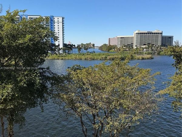 4805 NW 7th St, Unit 408-15, Miami, FL 33126