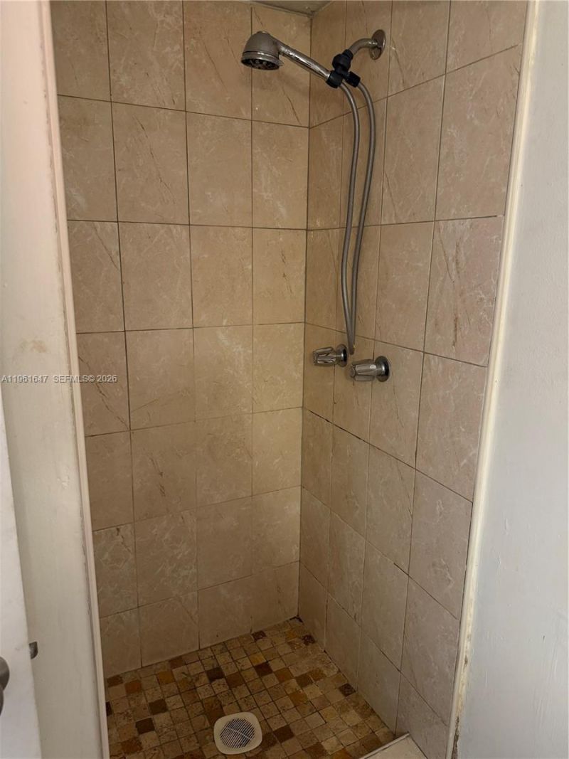 4805 NW 7th St, Unit 408-15, Miami, FL 33126 Photo
