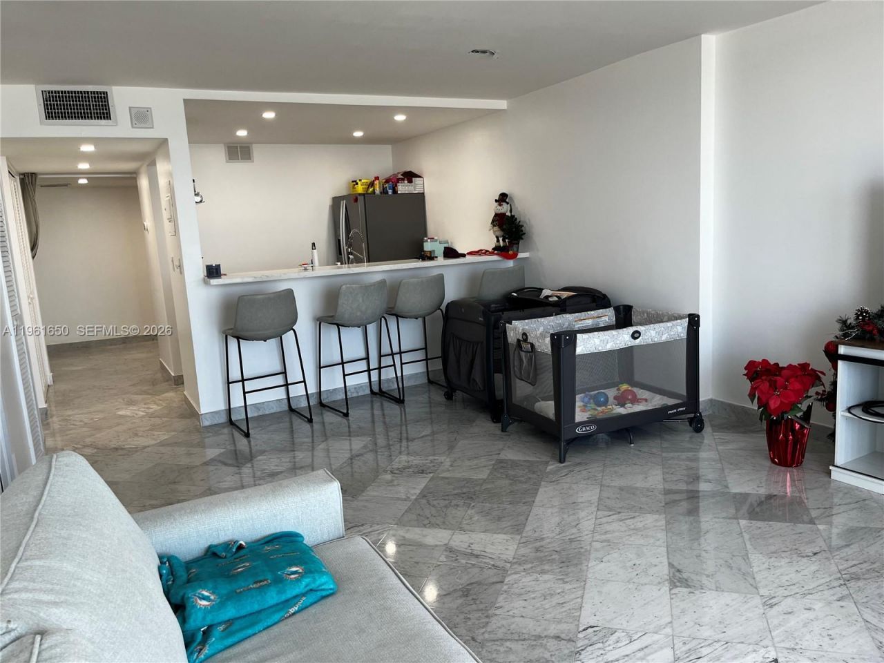 401 Ocean Dr , Unit 716, Miami Beach, FL 33139 Photo