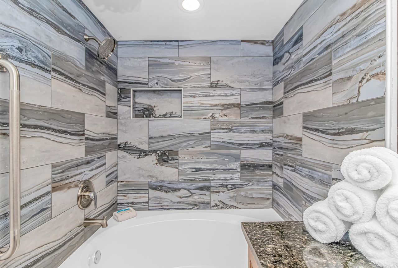 1700 N Ocean Blvd.  Photo 16