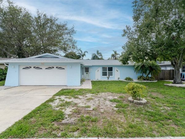 8918 134TH STREET, SEMINOLE, FL 33776