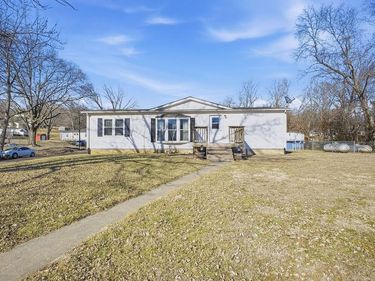 901 Valley Street, Rushville, MO 64484