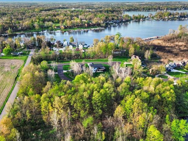 8655 Heron Court, Watervliet, MI 49098