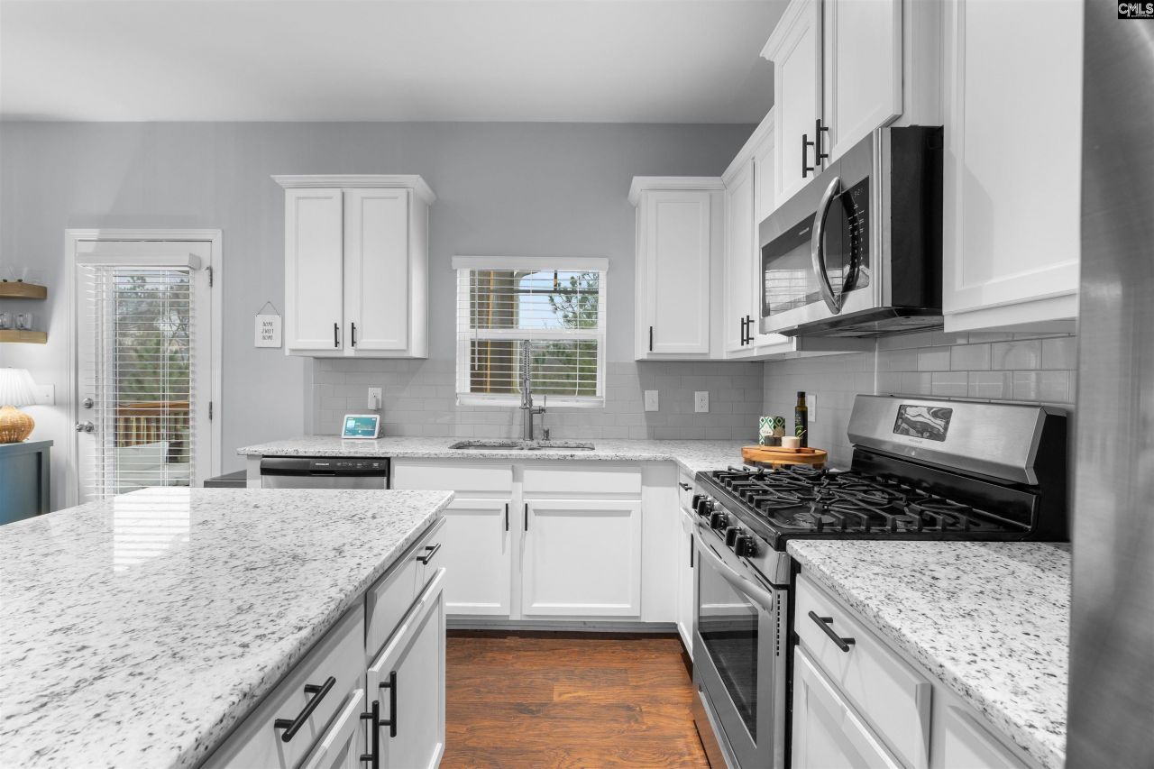 401 Lakemont Drive  Photo 7