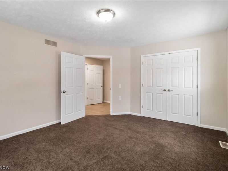 11104 Mount Carmel Road, Cleveland, OH 44104 Photo 15