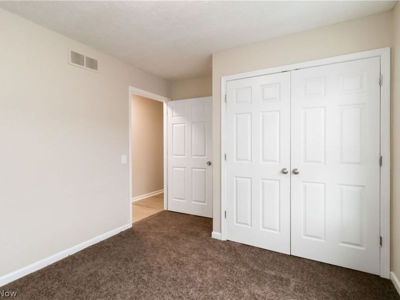 11104 Mount Carmel Road, Cleveland, OH 44104 Photo 21