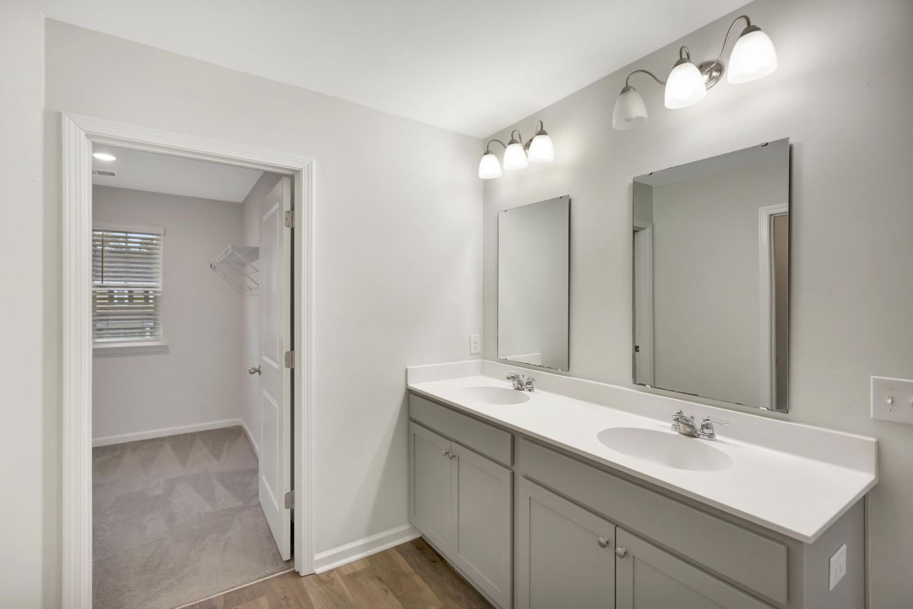 575 Wayton Circle Photo 14