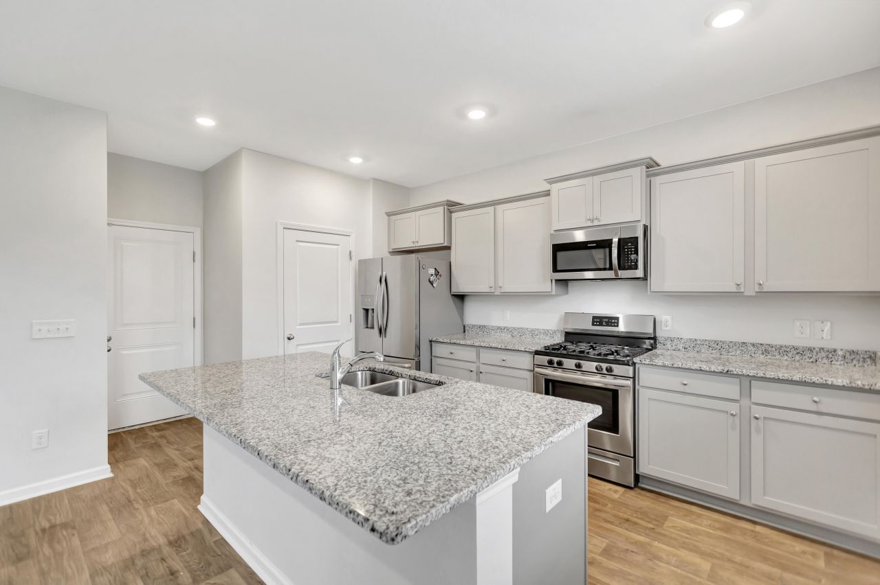 575 Wayton Circle Photo 5