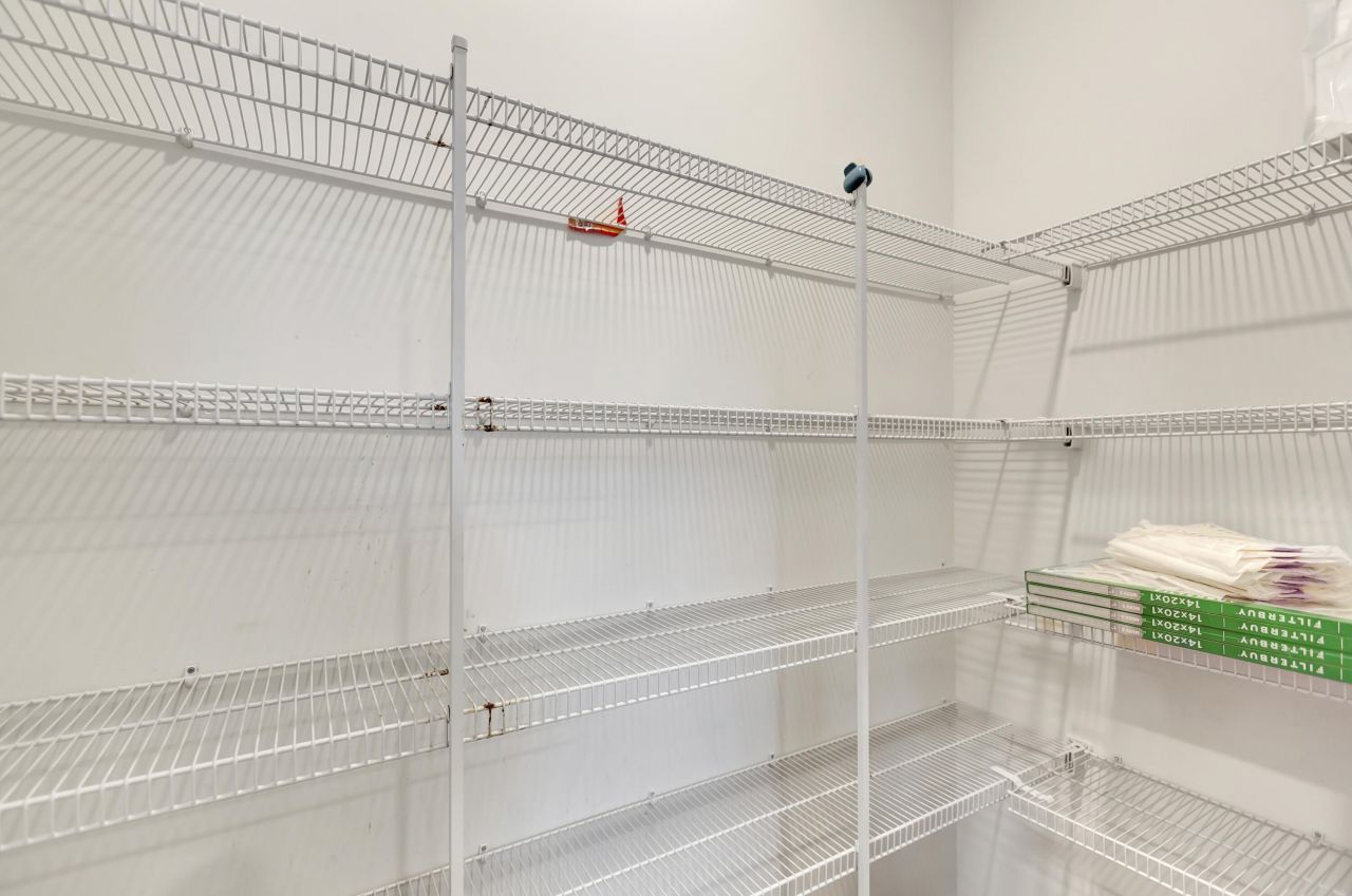 575 Wayton Circle Photo 9