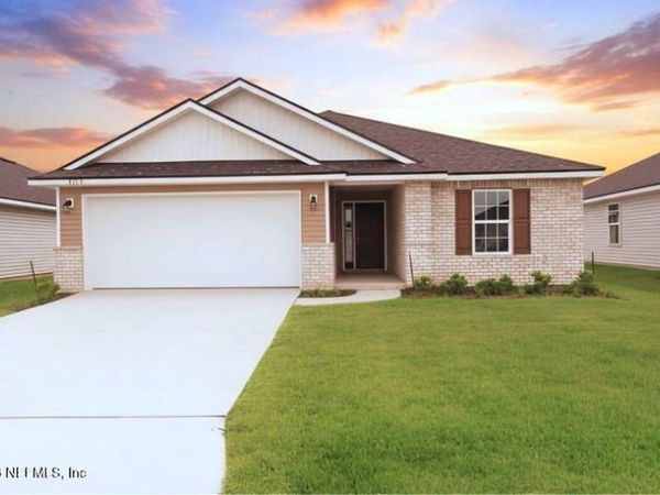 8363 HELMSLEY Boulevard, Jacksonville, FL 32219
