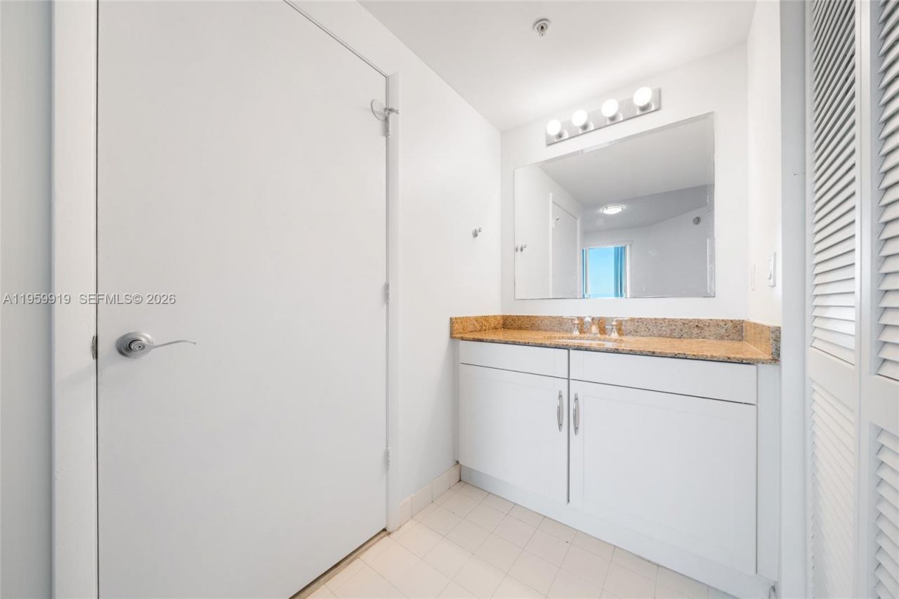 7280 SW 90th St, Unit 605, Miami, FL 33156 Photo