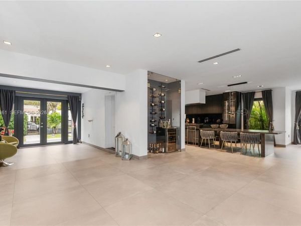 63 SW 31st Rd, Miami, FL 33129