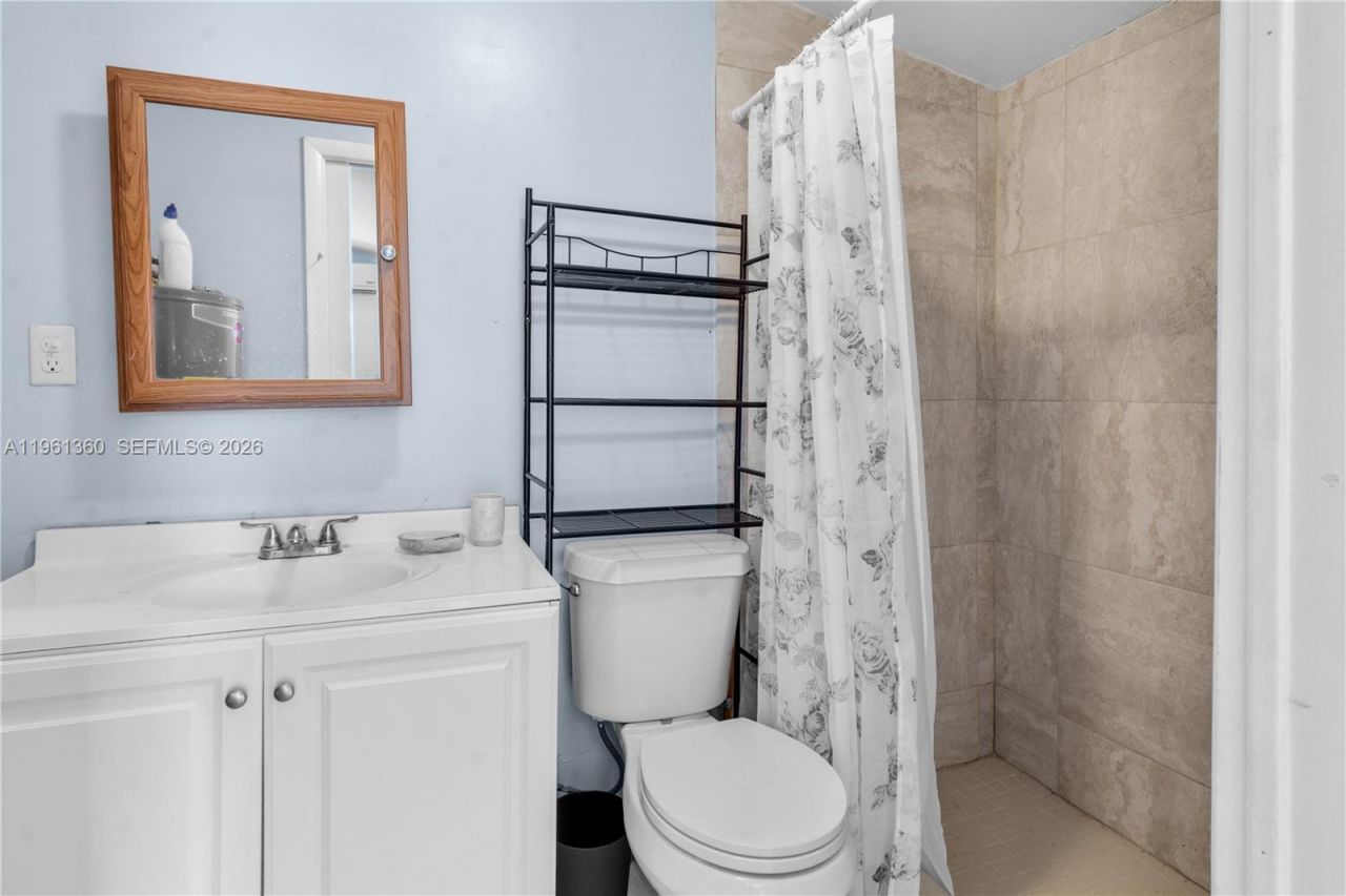 11535 Lincoln Blvd , Miami, FL 33176 Photo