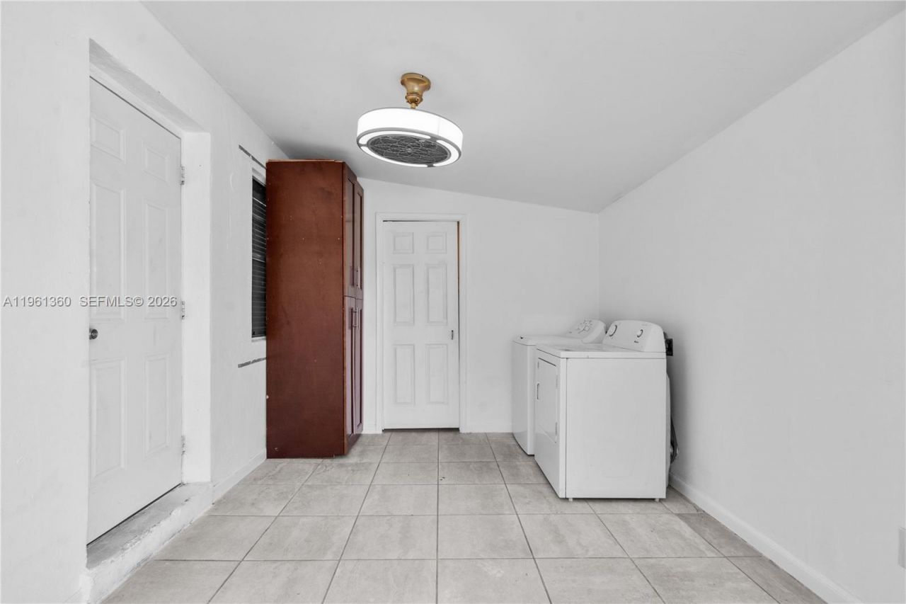 11535 Lincoln Blvd , Miami, FL 33176 Photo