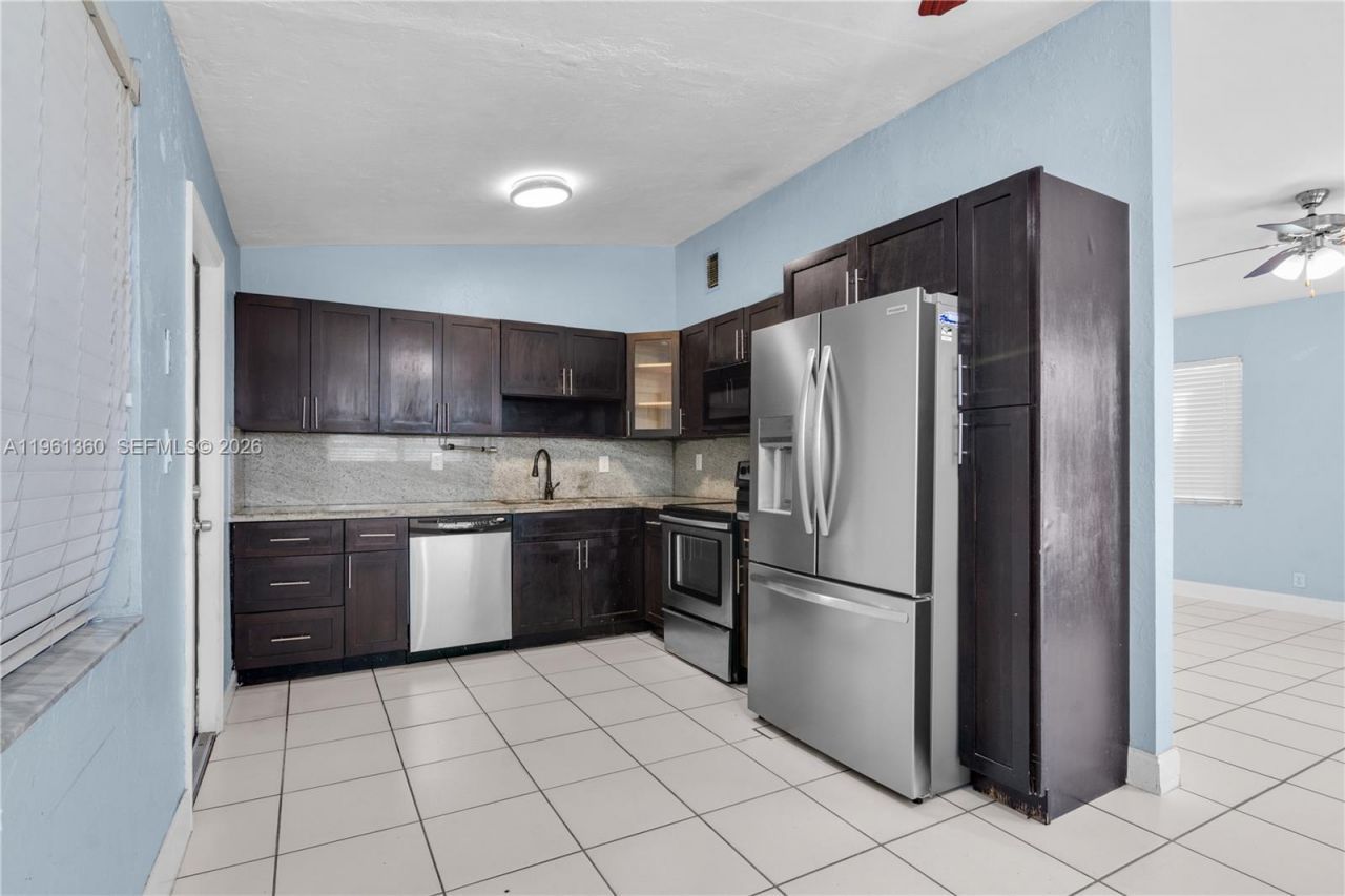 11535 Lincoln Blvd , Miami, FL 33176 Photo