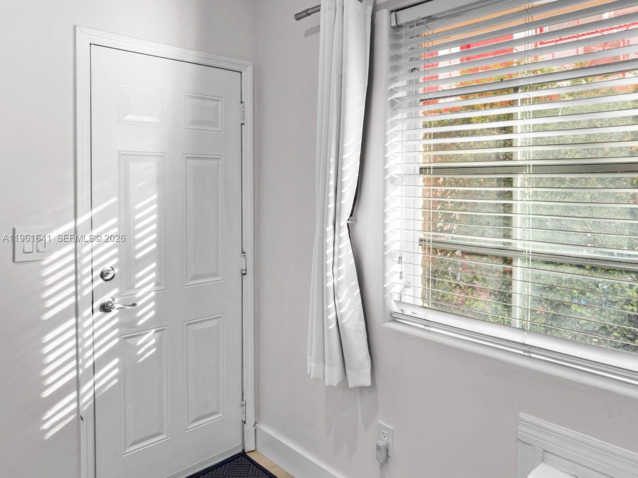 1227 Euclid Ave, Unit 5, Miami Beach, FL 33139 Photo