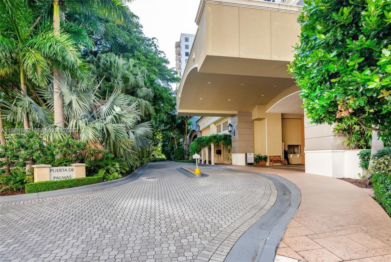 888 S Douglas Rd, Unit 1401, Coral Gables, FL 33134 Photo