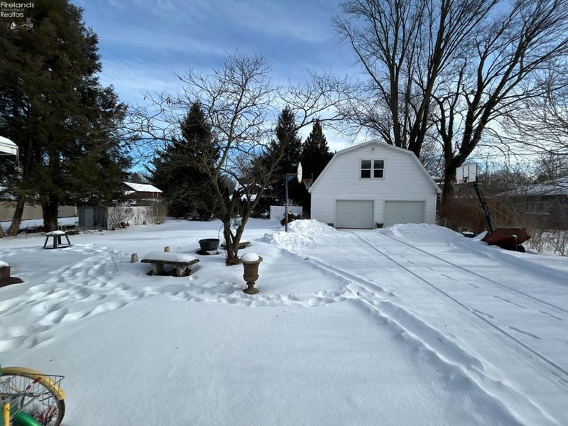 102 S Center, Milan, OH 44846 Photo 12