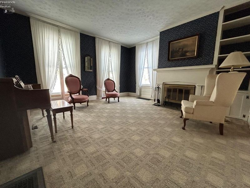 102 S Center, Milan, OH 44846 Photo 6