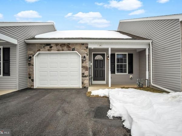 141 SABLE DRIVE, CARLISLE, PA 17013