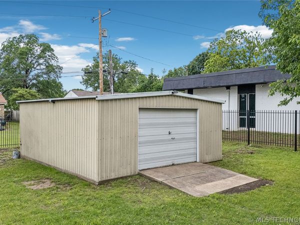 5912 E 31st Street, Tulsa, OK 74135