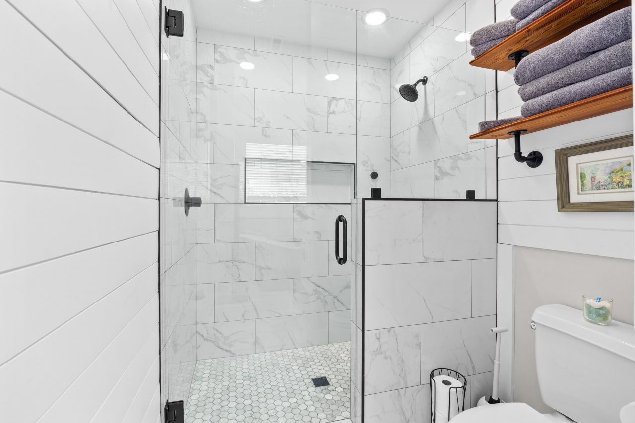 237 Outboard Dr. Photo 20