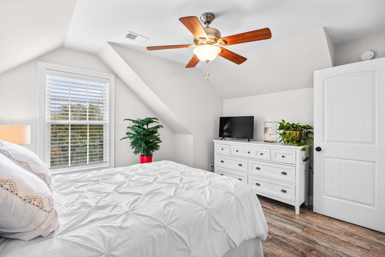 237 Outboard Dr. Photo 23