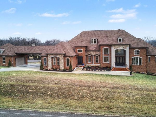 7100 Marsh Hawk Ct, Arrington, TN 37014