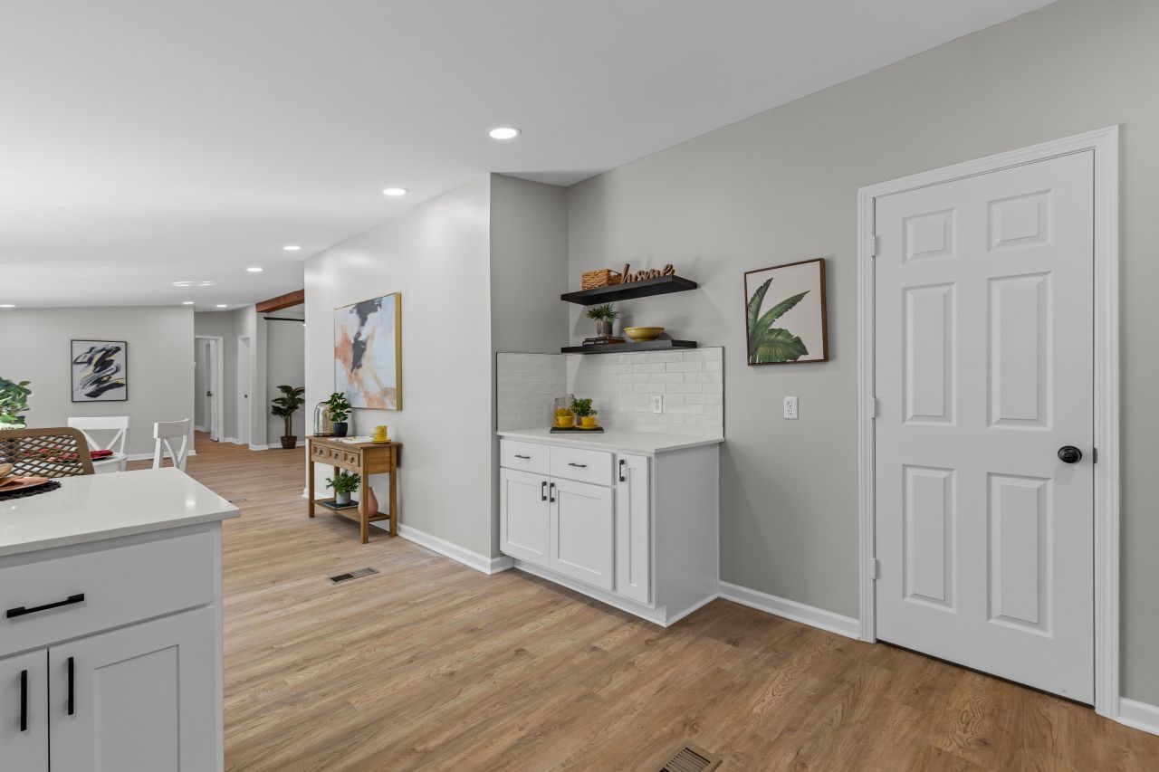 334 Glen Street Photo 13