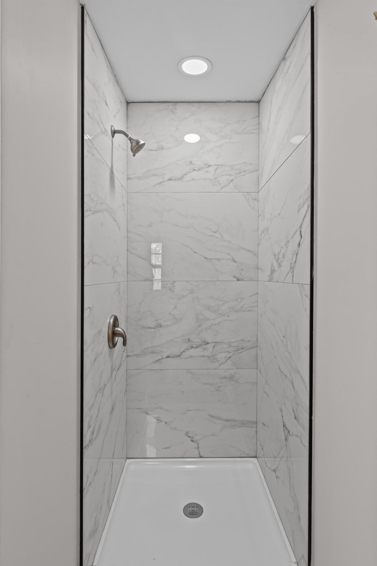 334 Glen Street Photo 17