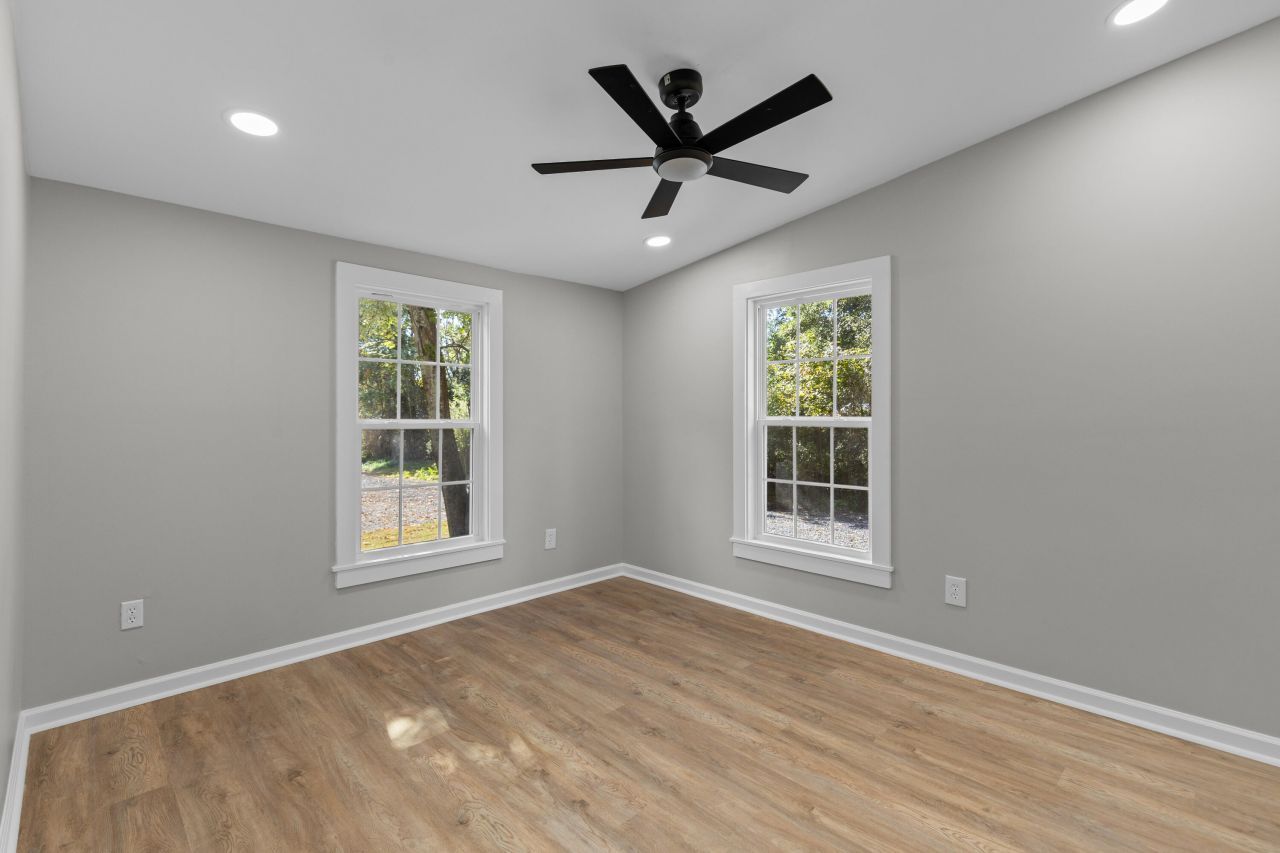 334 Glen Street Photo 19