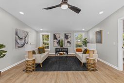 334 Glen Street photo 4