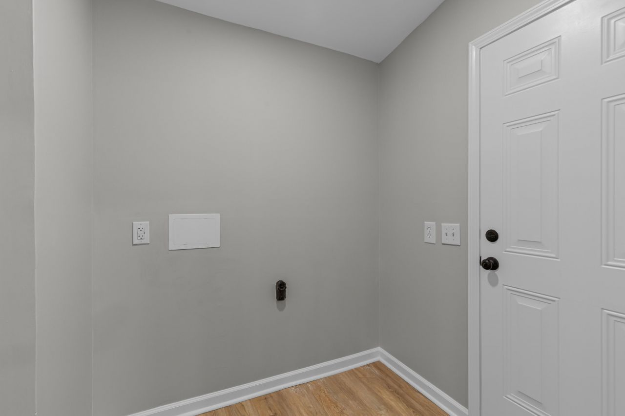 334 Glen Street Photo 25