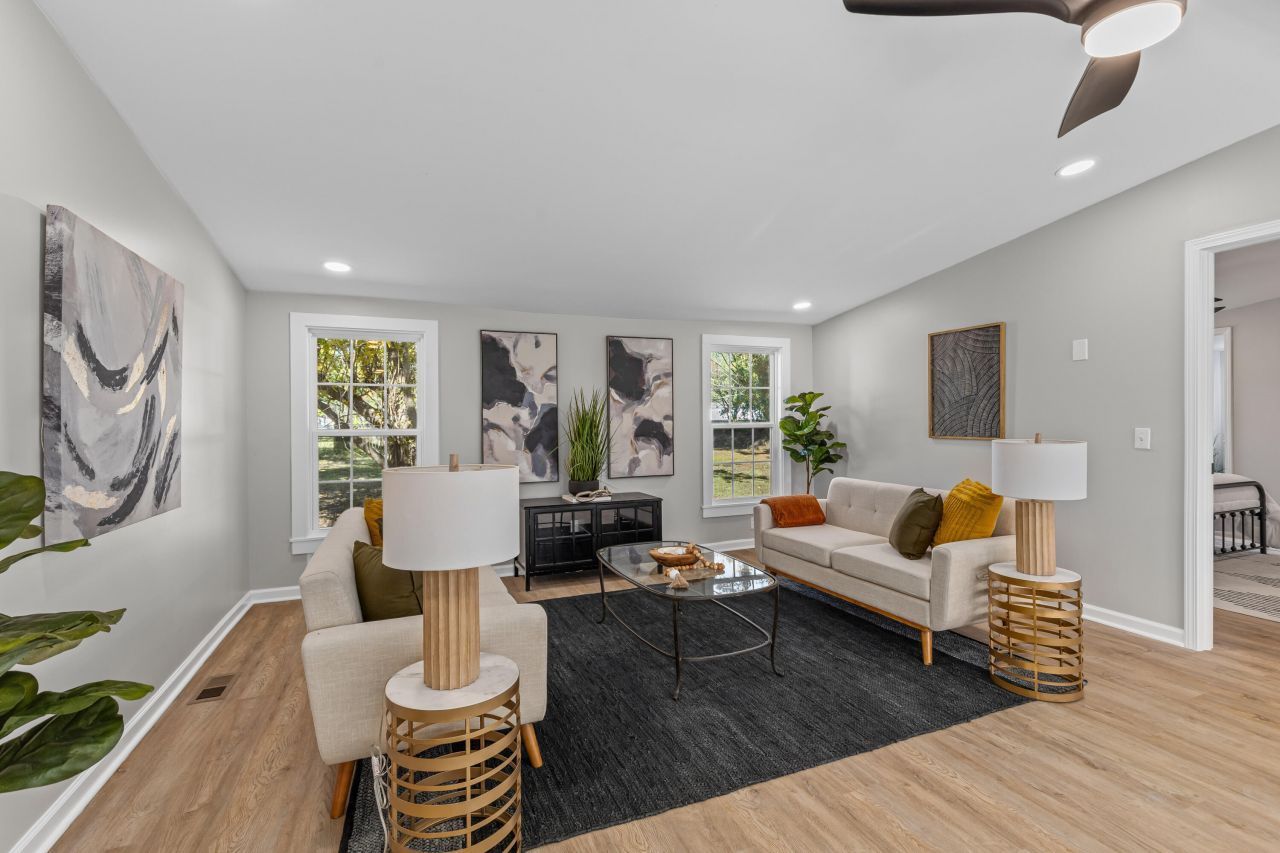 334 Glen Street Photo 7