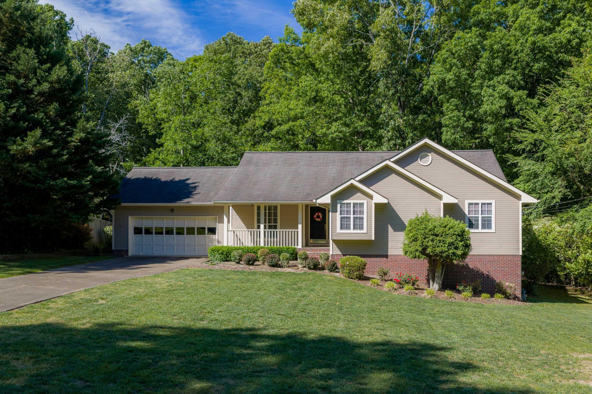 5312 Kellys Point Ooltewah, TN 37363