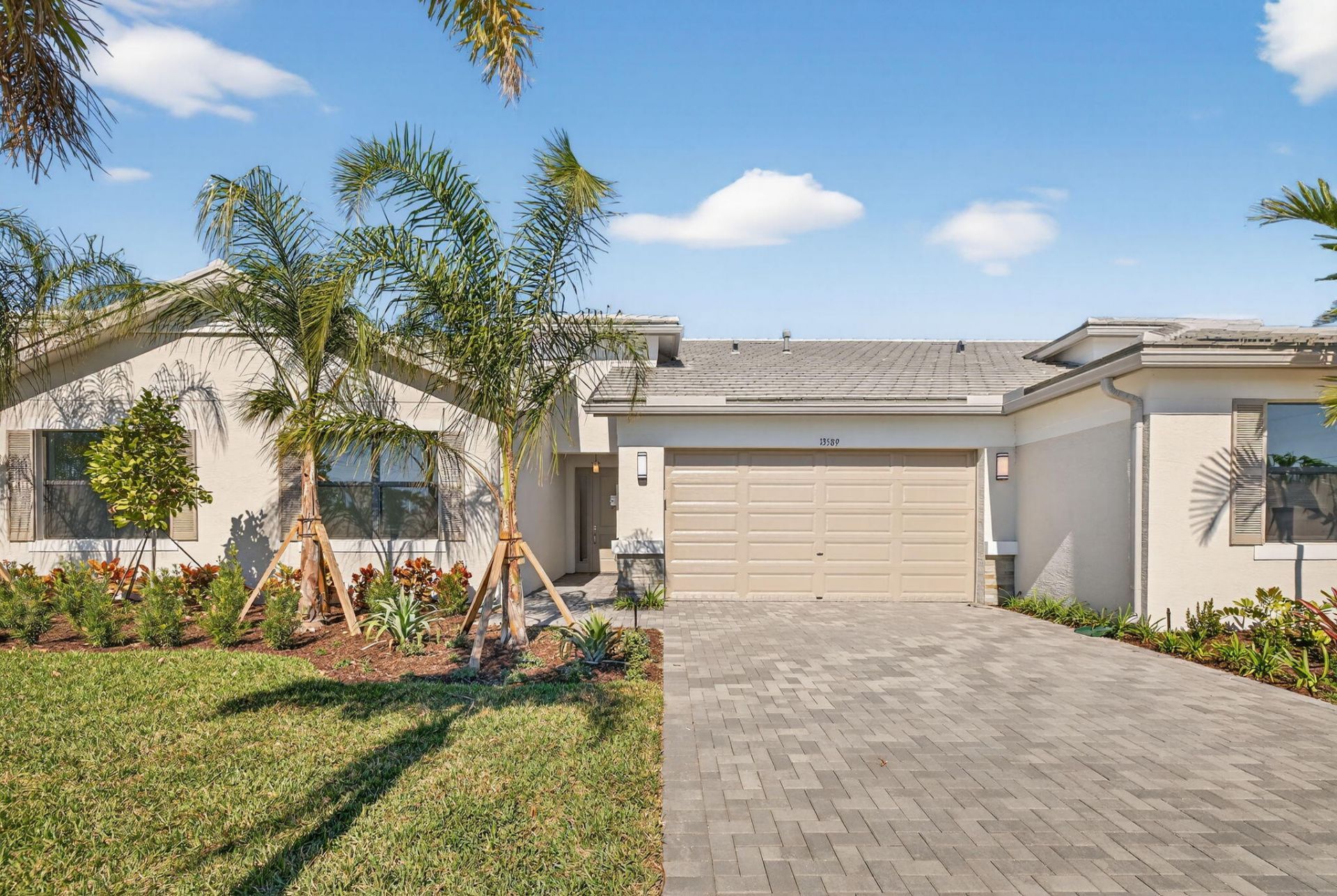 13589 SW Brightside Way, Port Saint Lucie, FL 34987 Photo