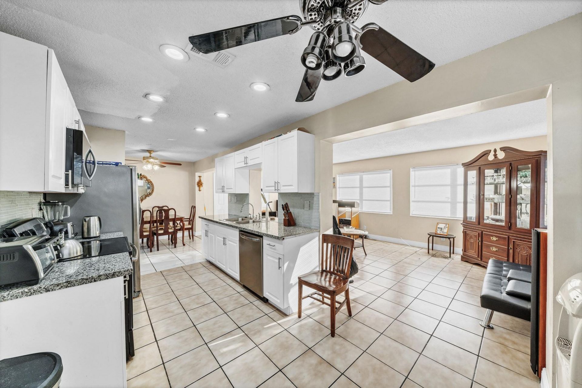 4806 NW 49 Drive, Tamarac, FL 33319 Photo