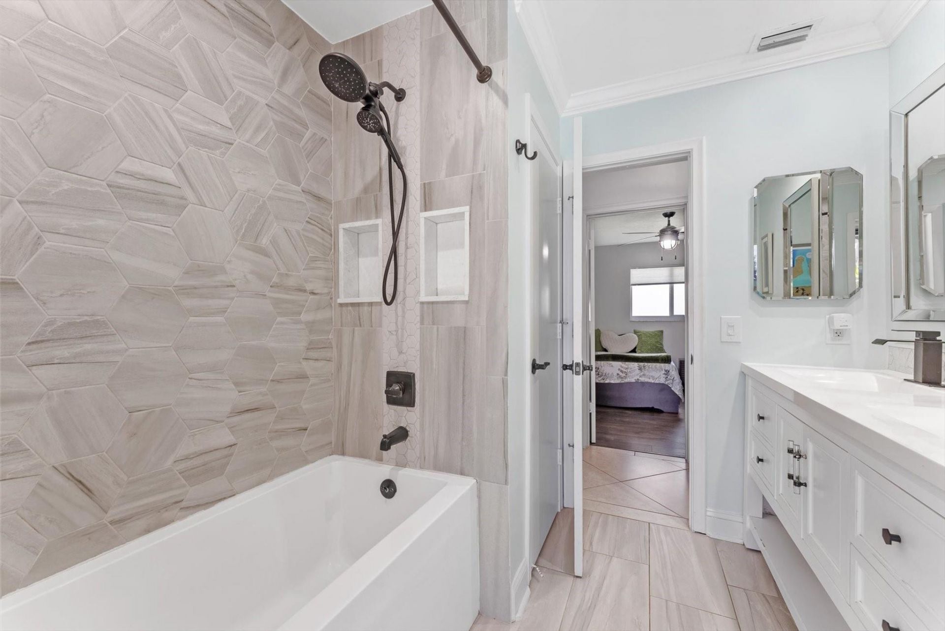 8264 Shadow Wood Boulevard, Coral Springs, FL 33071 Photo