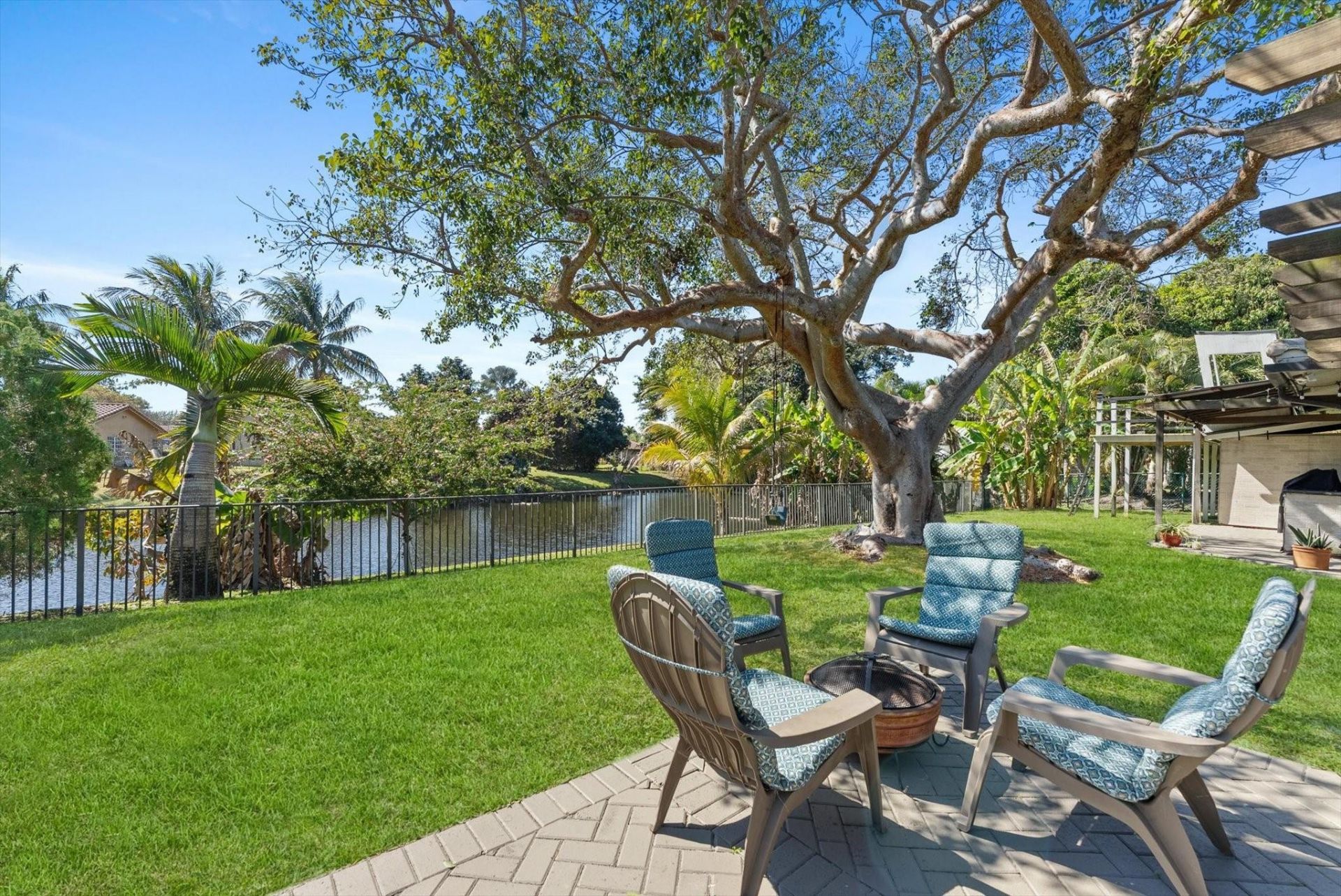 8264 Shadow Wood Boulevard, Coral Springs, FL 33071 Photo