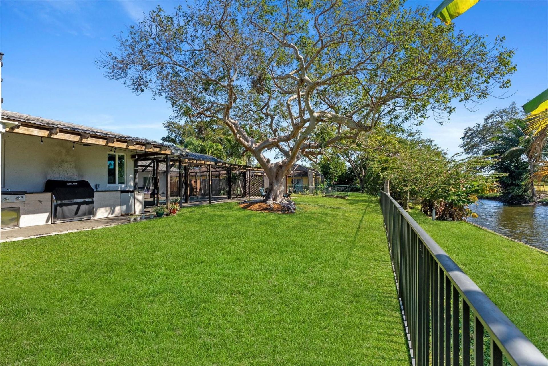 8264 Shadow Wood Boulevard, Coral Springs, FL 33071 Photo