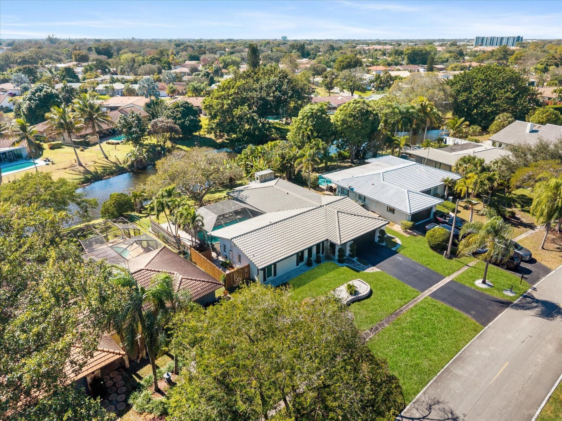 8264 Shadow Wood Boulevard, Coral Springs, FL 33071 Photo