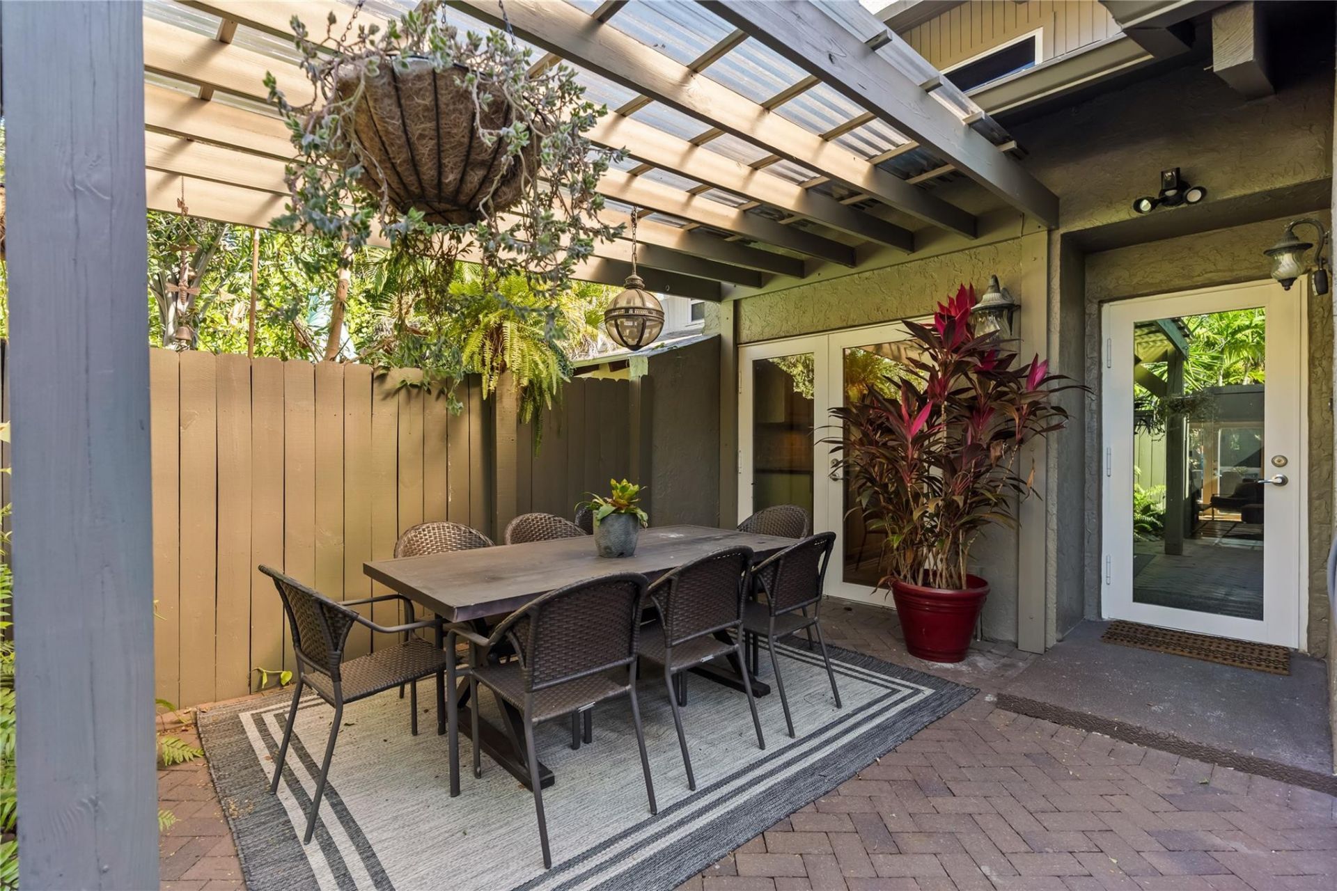 228 NE 16th Ter, Fort Lauderdale, FL 33301 Photo