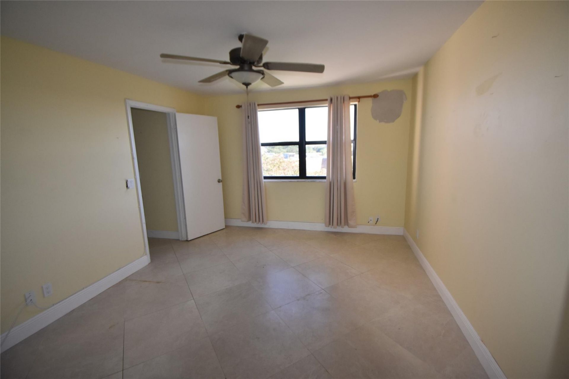 10120 Sunrise Lakes Boulevard, Unit 405, Sunrise, FL 33322 Photo