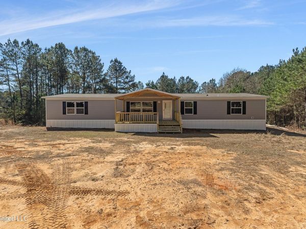 143 County Road 153 , Laurel, MS 39443
