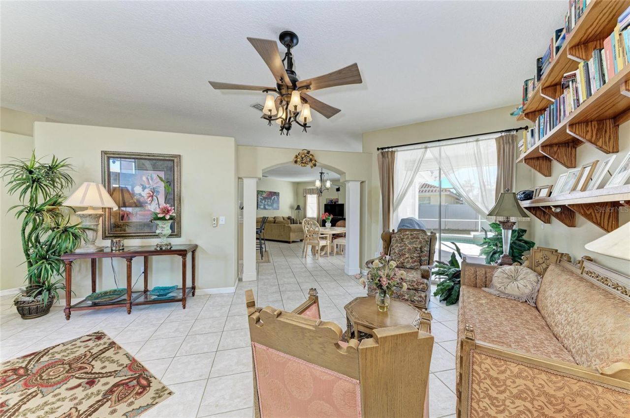 7122 42nd Court E, Sarasota, FL 34243 Photo