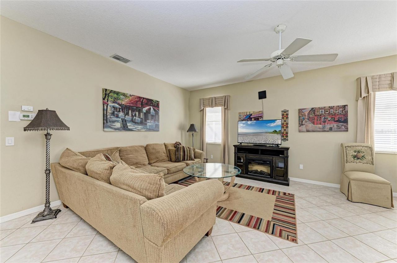 7122 42nd Court E, Sarasota, FL 34243 Photo